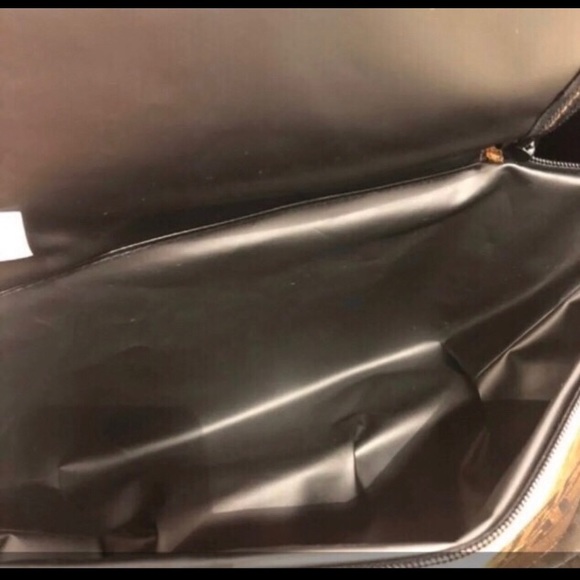 Pink Victoria Secret cooler lunch bad with koozie - Picture 4 of 5